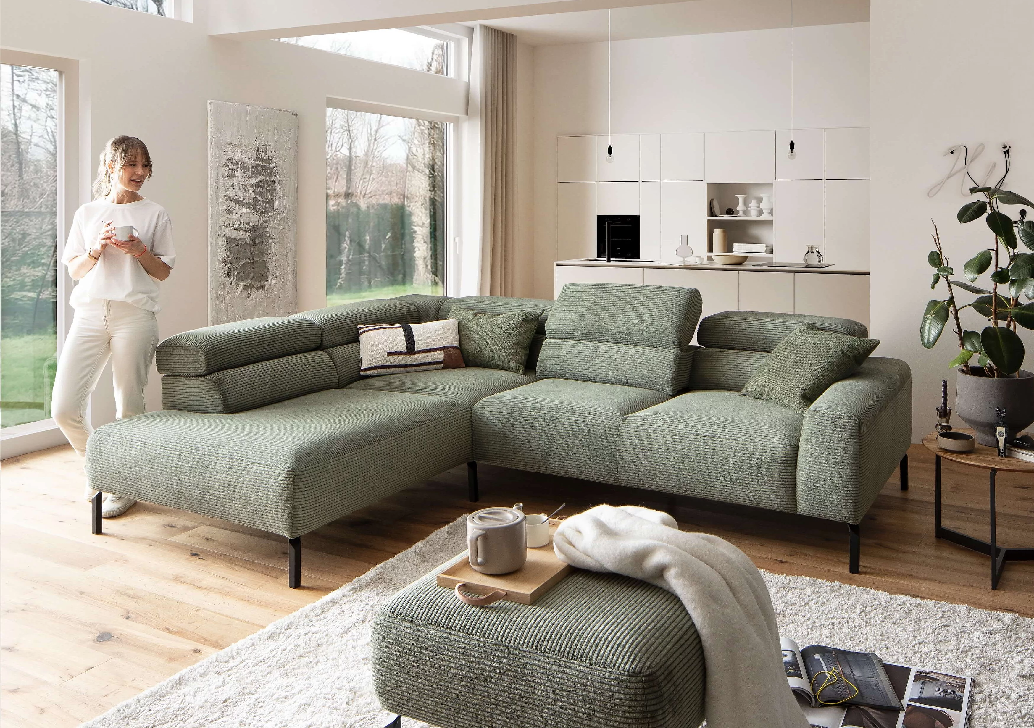 Ecksofa Spring Move in Bezug Cord in der Farbe Turtle in Wohnambiente
