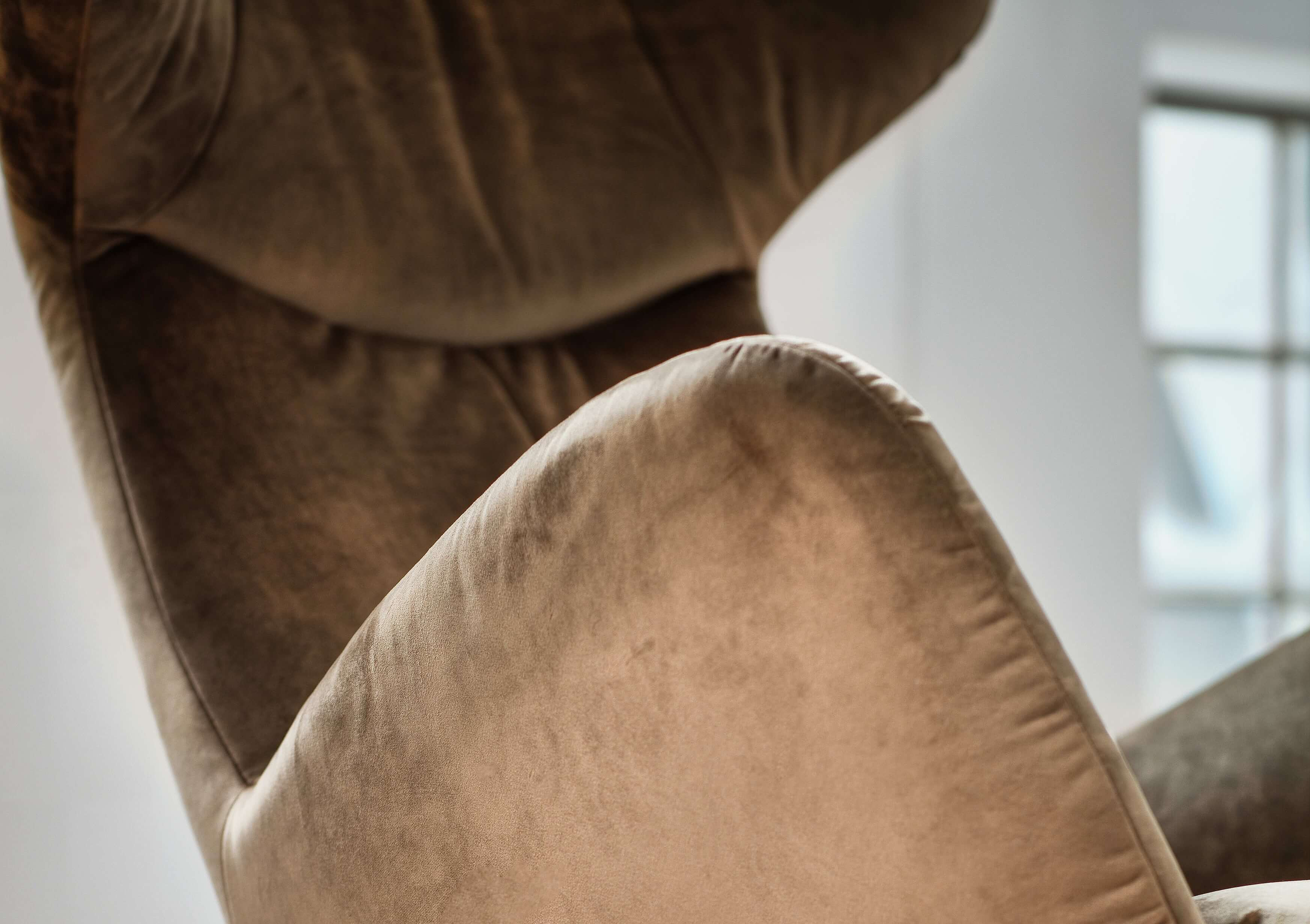 Cooper armchair upholstered in Velvet in the color Olive