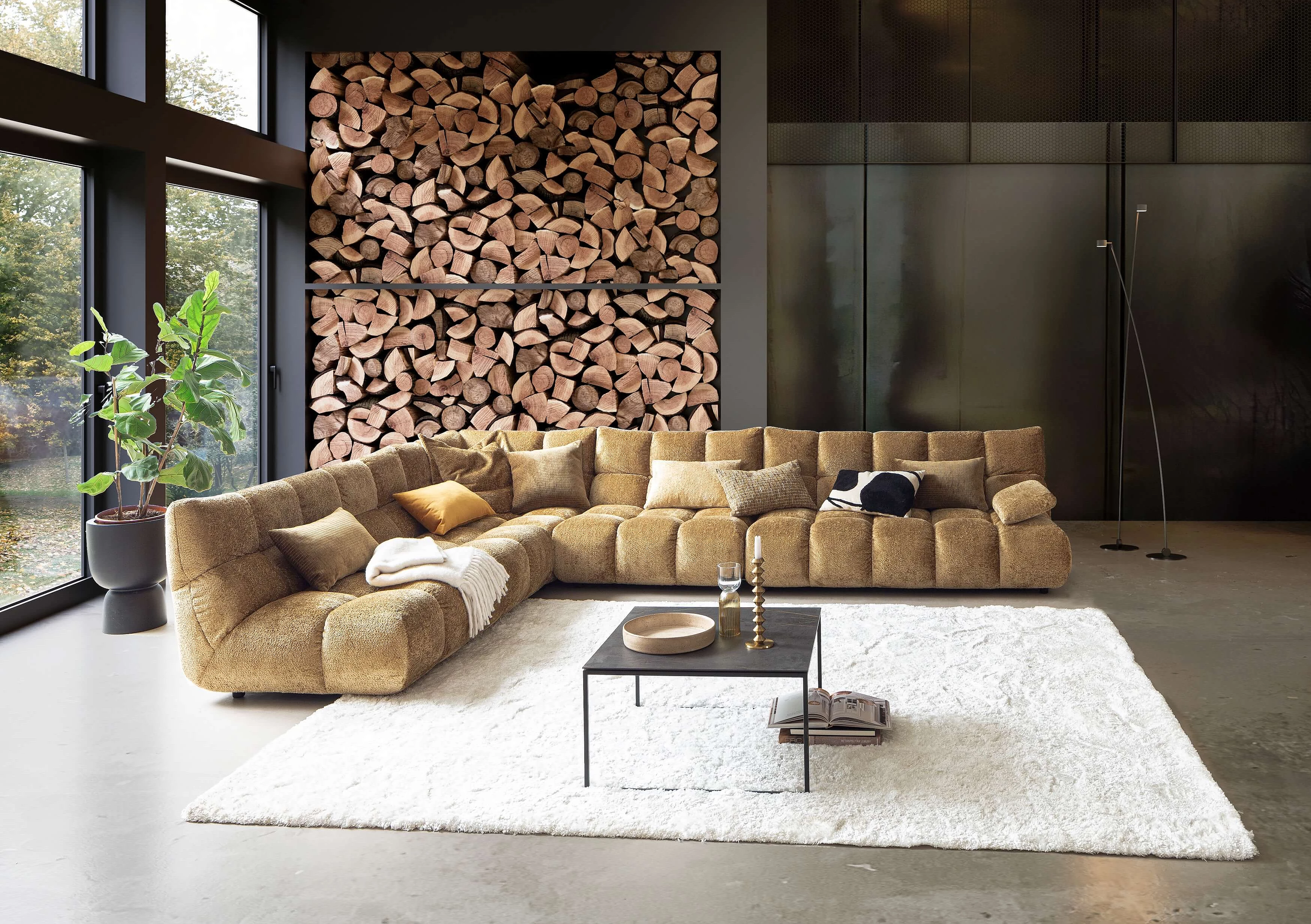 Ecksofa Graceland in Bezug Shaun in der Farbe Old Gold in Wohnambiente
