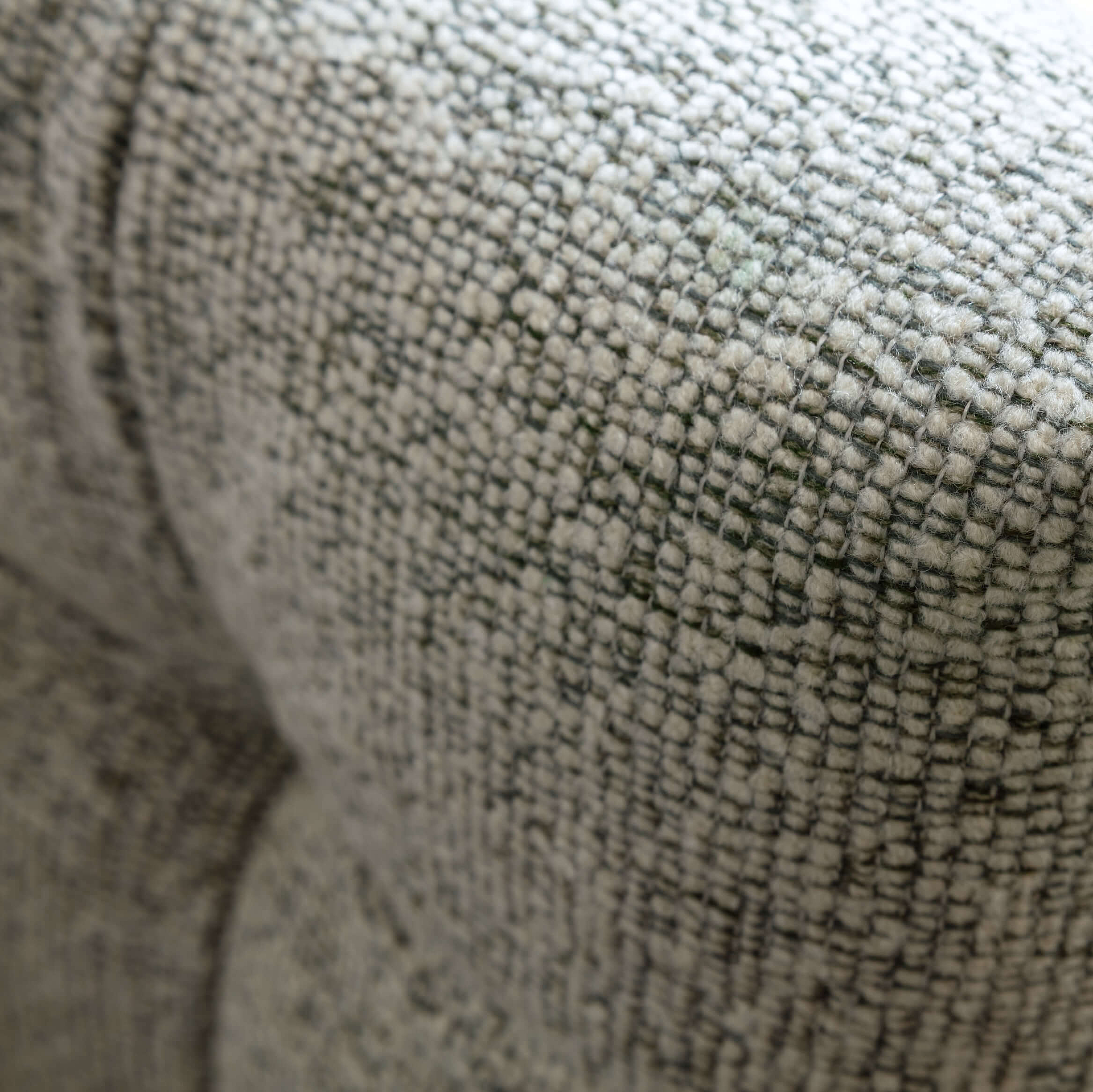 Salina double bed with Donna cover in the colour Turtle Melange, close-up of the headboard